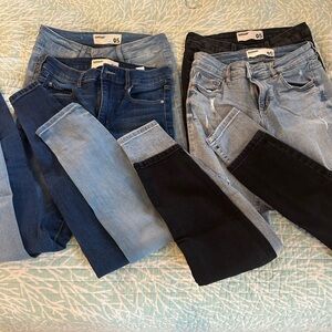 Garage - 4 Pairs of Girls Skinny Stretchy Jeans in Blue and Black